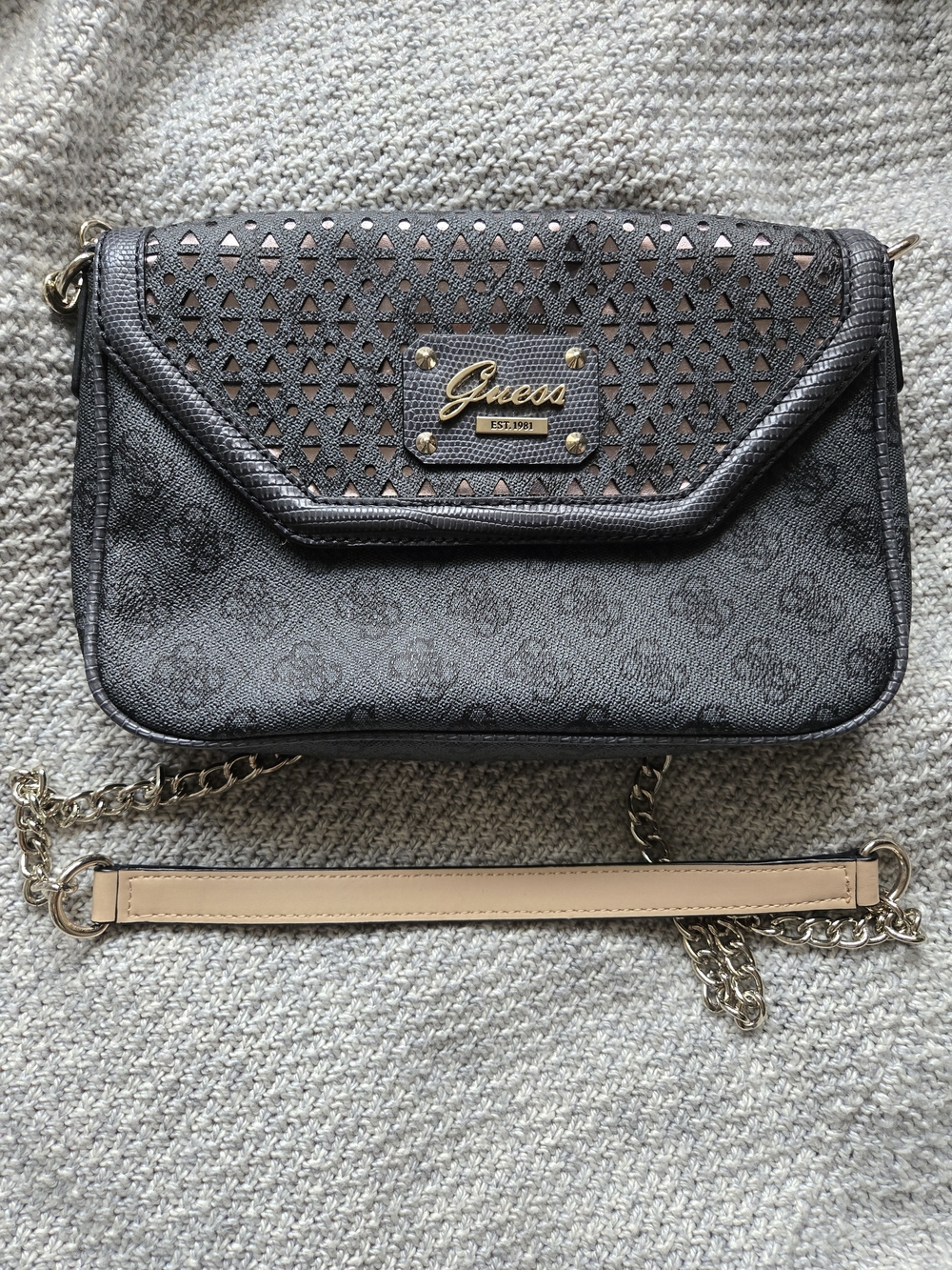 GUESS Black Crossbody Bag with Gold Hardware and Perforated Flap NEVER USED